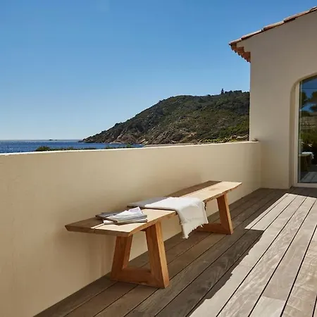 Pieds Dans L'eau, De Luxe 4 Villa