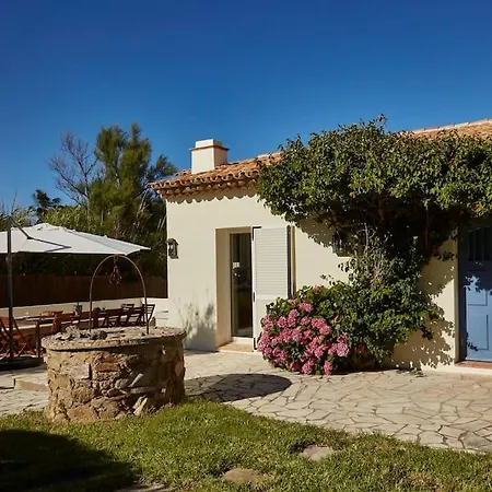 Pieds Dans L'eau, De Luxe 4 * Ramatuelle